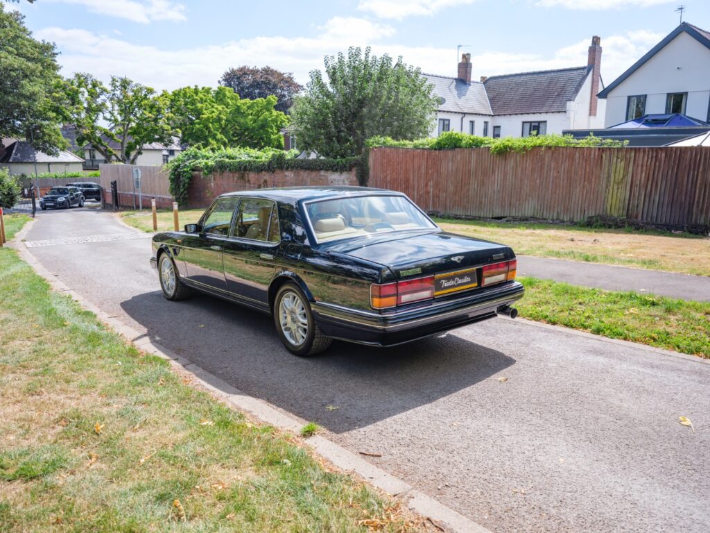 Bentley Brooklands R Mulliner 84 of 100 WCH66881 Bentley Brooklands R Mulliner 84 of 100 WCH66881