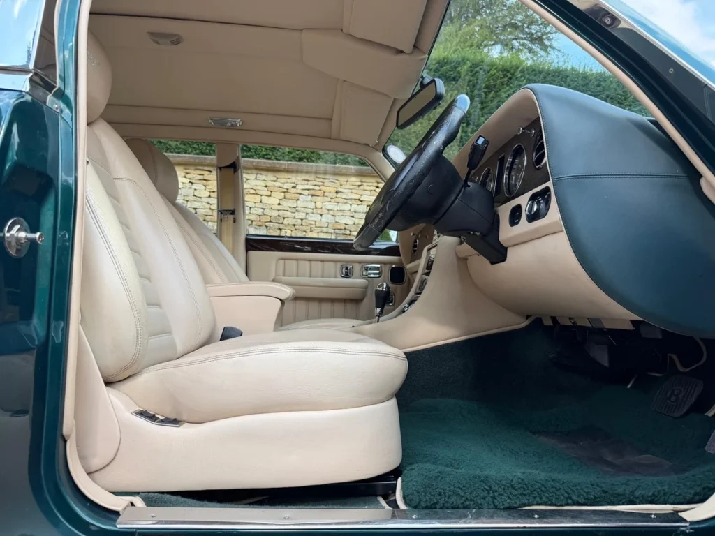 Bentley Brooklands R Mulliner 34 of 100 WCH66830 Bentley Brooklands R Mulliner 34 of 100 WCH66830